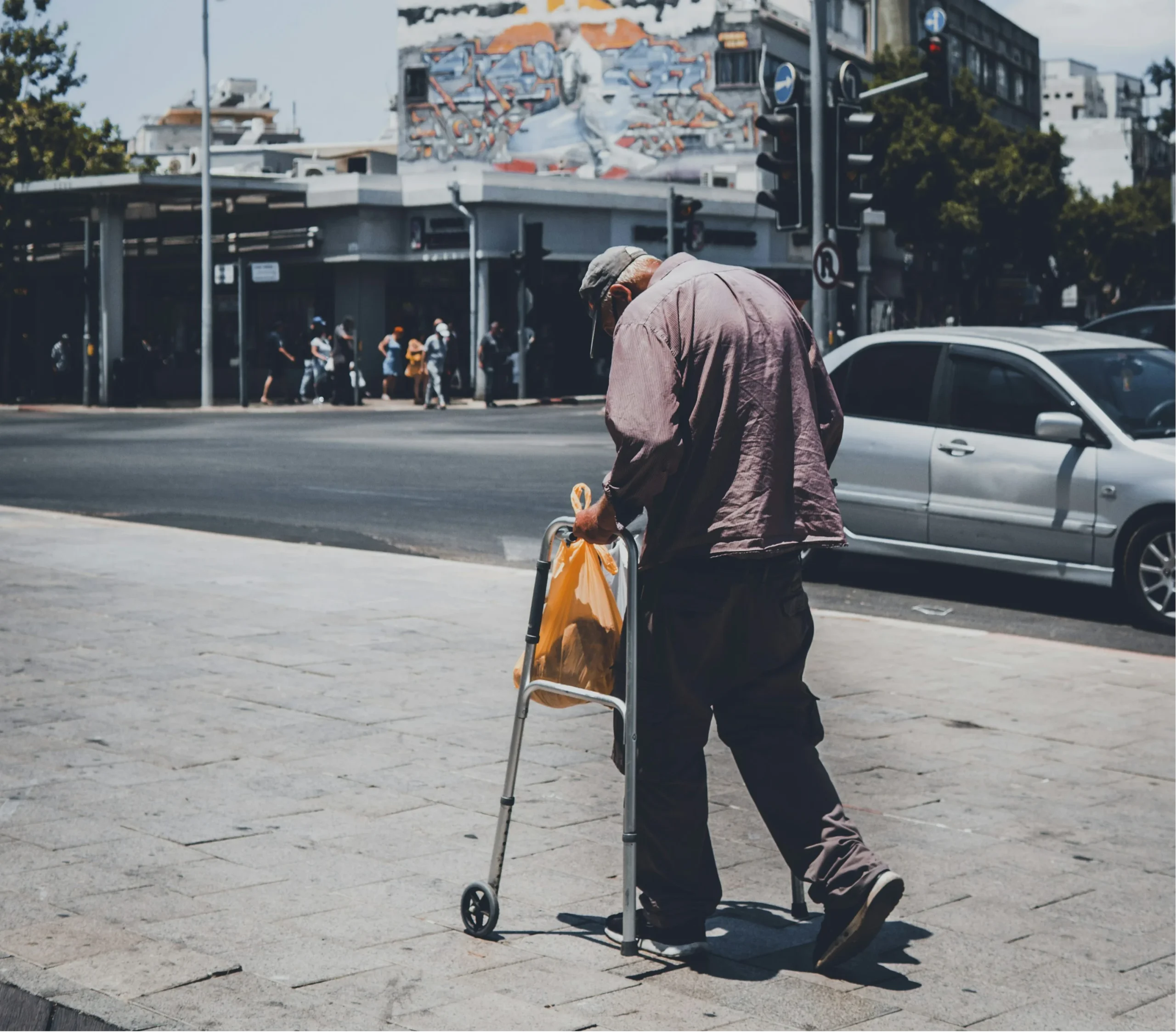 Choosing Walking Frames for the Elderly: Key Factors Experts Should Evaluate Choosing Walking Frames for the Elderly: Key Factors Experts Should Evaluate