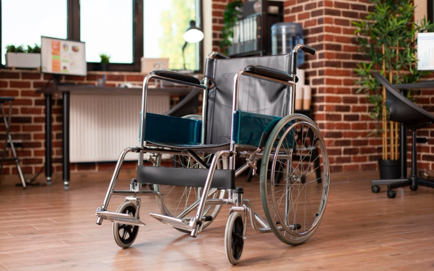 5 Critical Factors to Evaluate Before Selecting a Wheelchair
