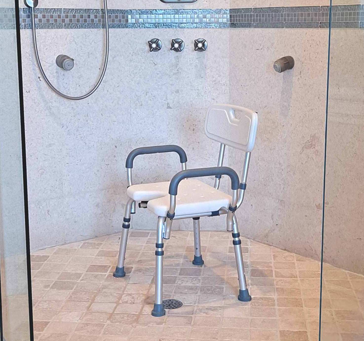 Bath Chair Selection Guide Key Factors Professionals Recommend