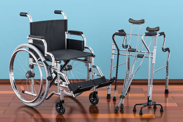 Which Offers Better Support After Knee Surgery in 2026, a Chair or Crutches?