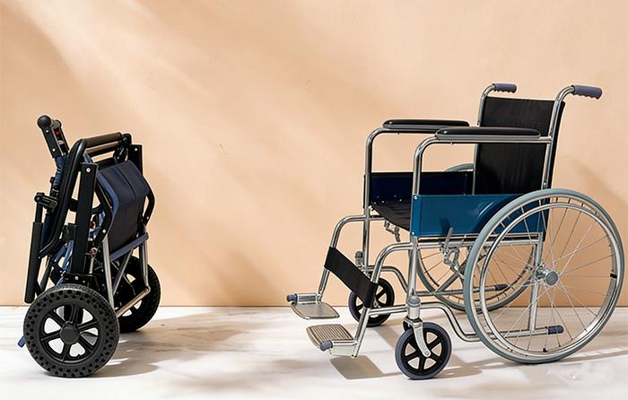 Rigid Wheelchair or Folding Wheelchair: Which Fits 2026 Rehab Projects